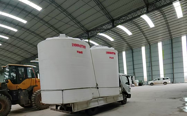 特加厚兰州新区塑料大桶装车运输交付实录